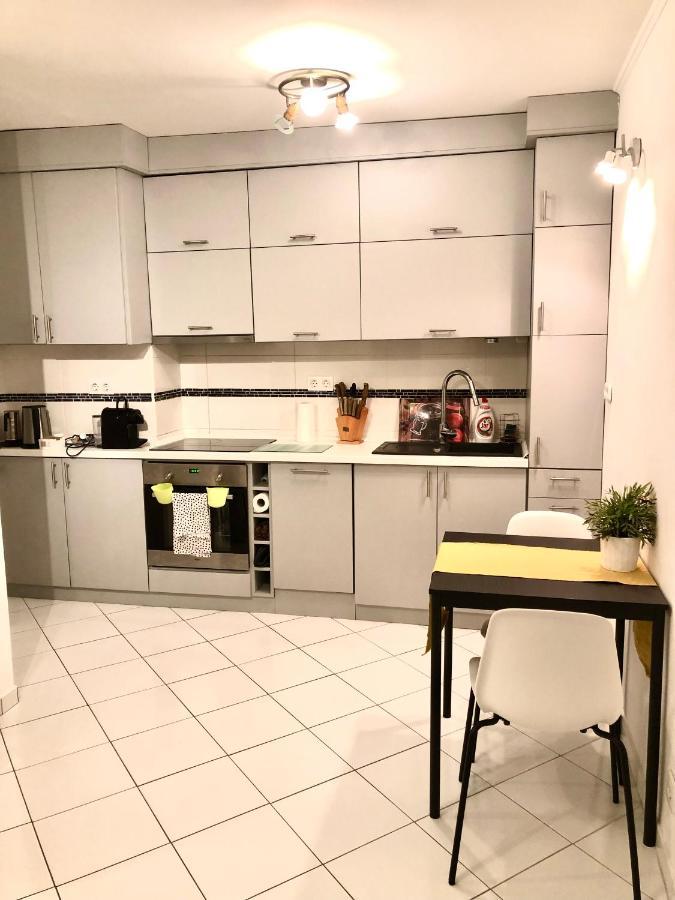 Bright, Spacious Apartment 3 Bedroom, Garage Budapest Extérieur photo